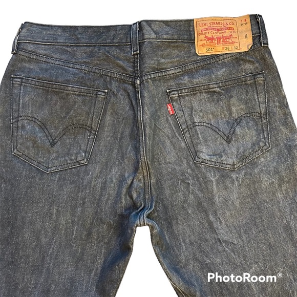 𝅺Levis Strauss 501 button fly jeans Size 36 x 32 like new! - Picture 8 of 9